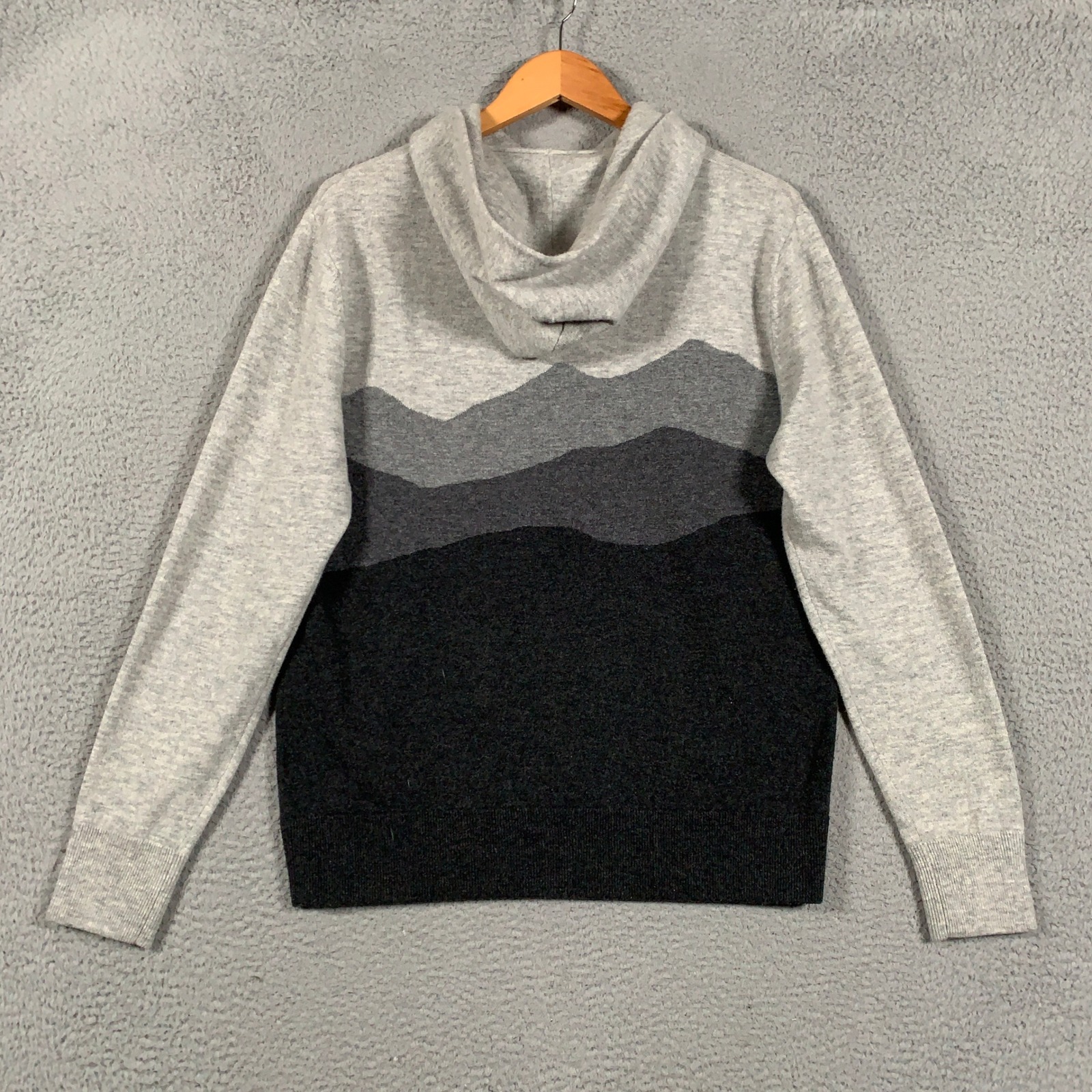 Asher Golf Sero Hoodie Men's Medium M Gray Wool Cashmere Intarsia Knit Mountains — image 4 of 8
